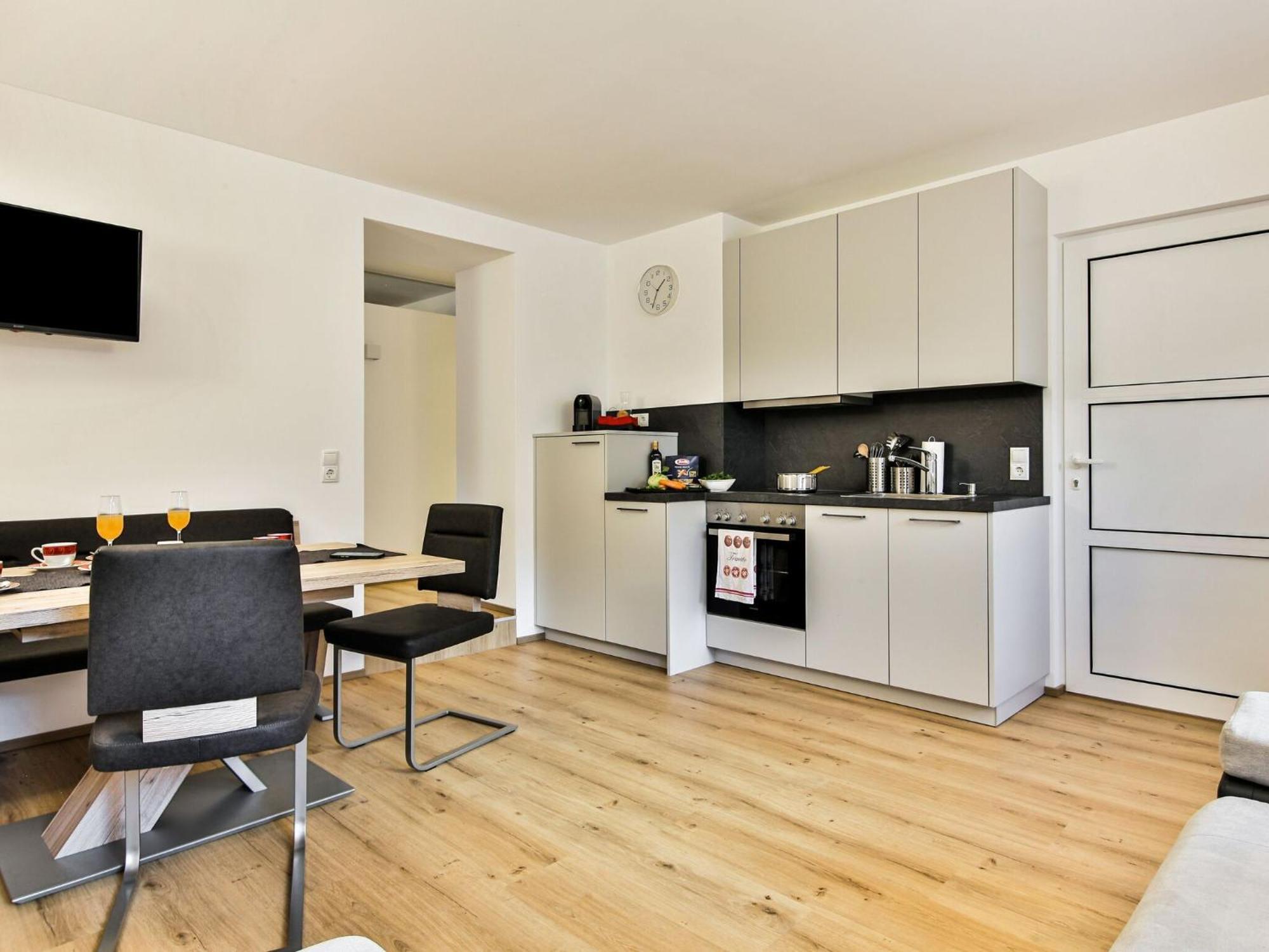 Elegant Apartment In Inzing With Terrace Екстер'єр фото