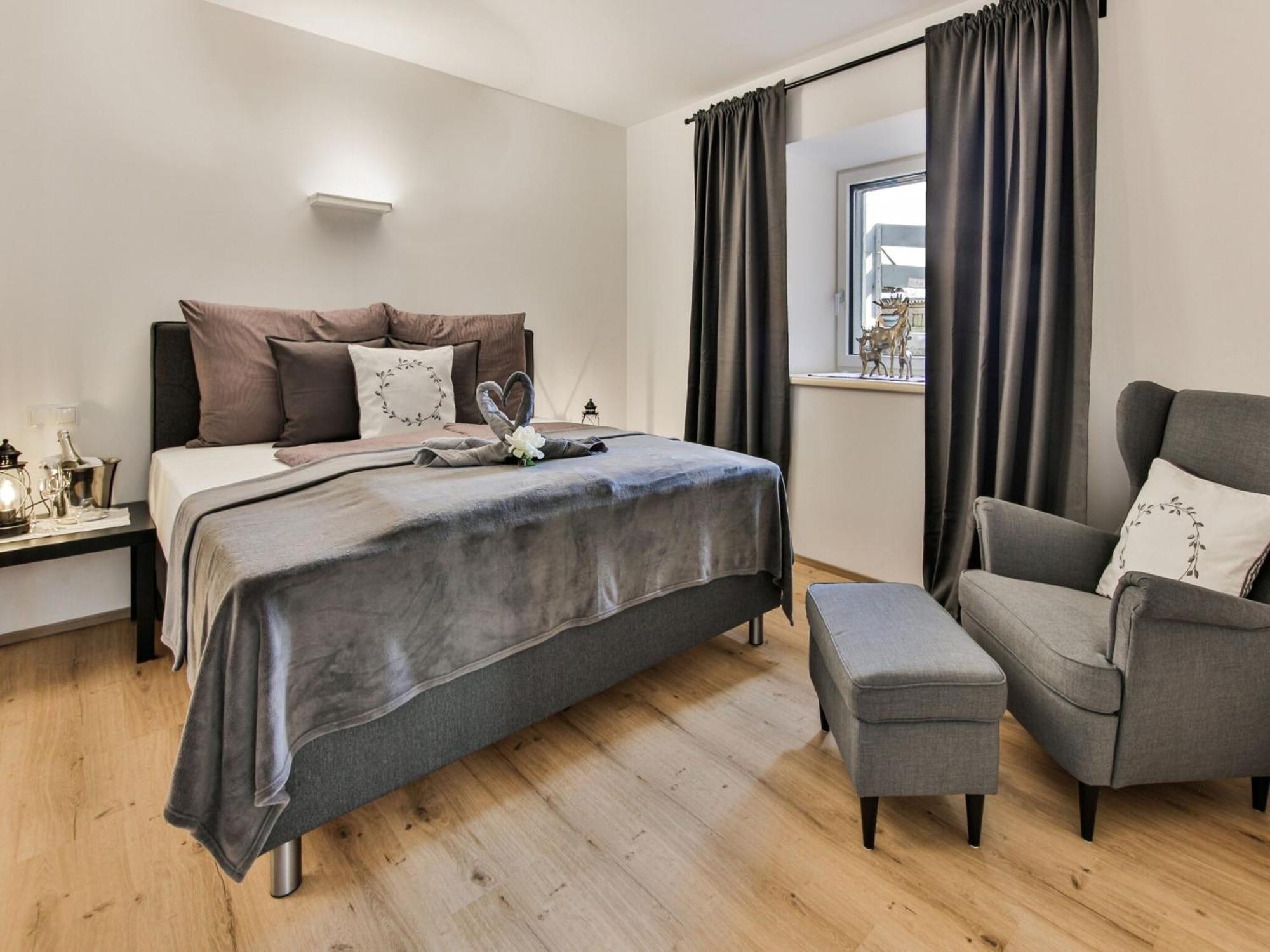 Elegant Apartment In Inzing With Terrace Екстер'єр фото